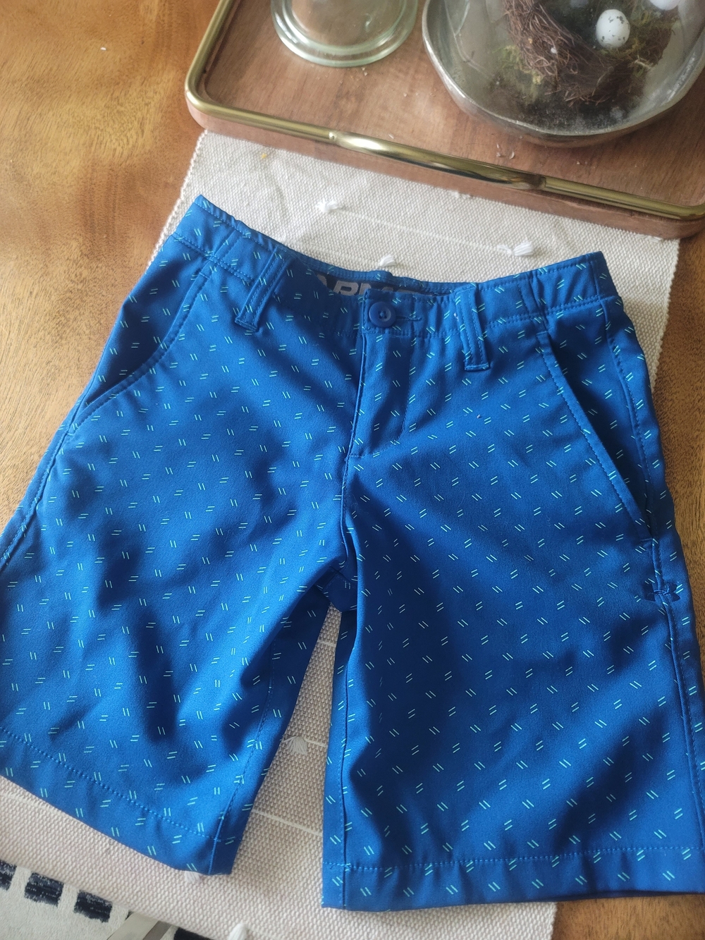 Under Armour Blue Patterned Match Golf Kids Shorts - Sz 7